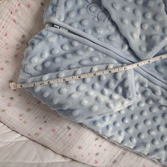 ⭒ 3-6M Calvin Klein Warm Hooded Baby Blue Textured Onesie plush Zip-up ⭒ - Picture 12 of 14